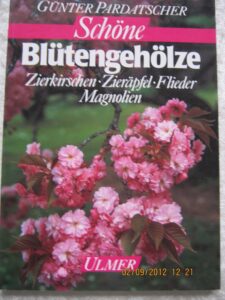 Schöne Blütengehölze - Zierkirschen, Zieräpfel, Flieder und Magnolien